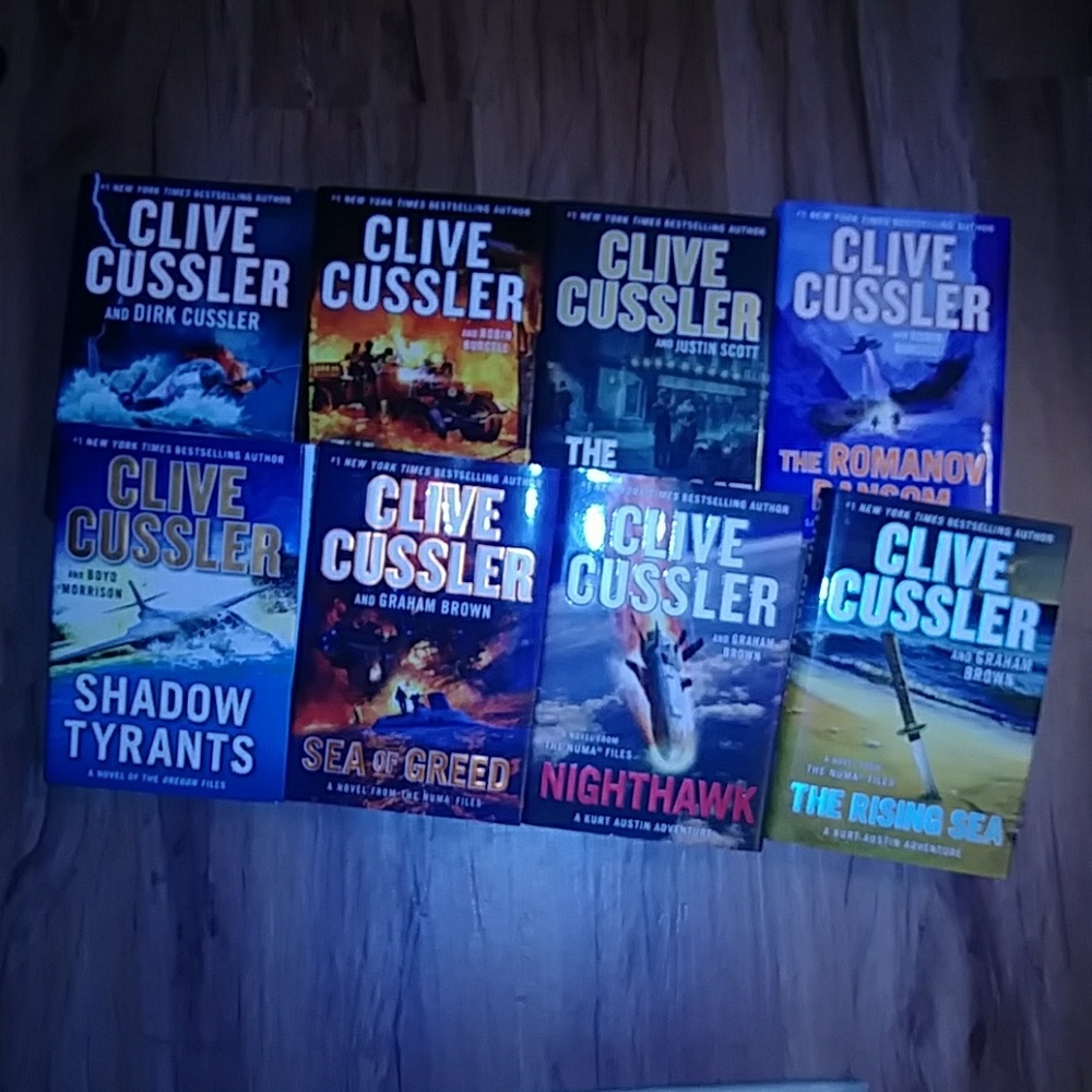 Clive Cussler Hard Cover Book Bundle - Picture 1 of 1